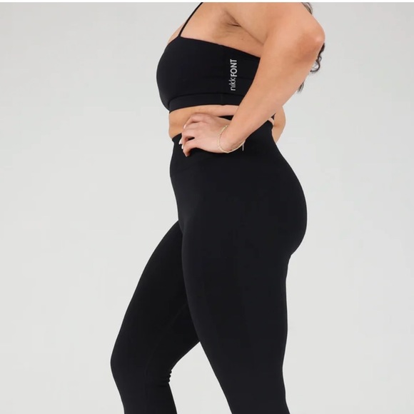 NEW Nikkifont Activewear Dawn Leggings - Picture 2 of 7